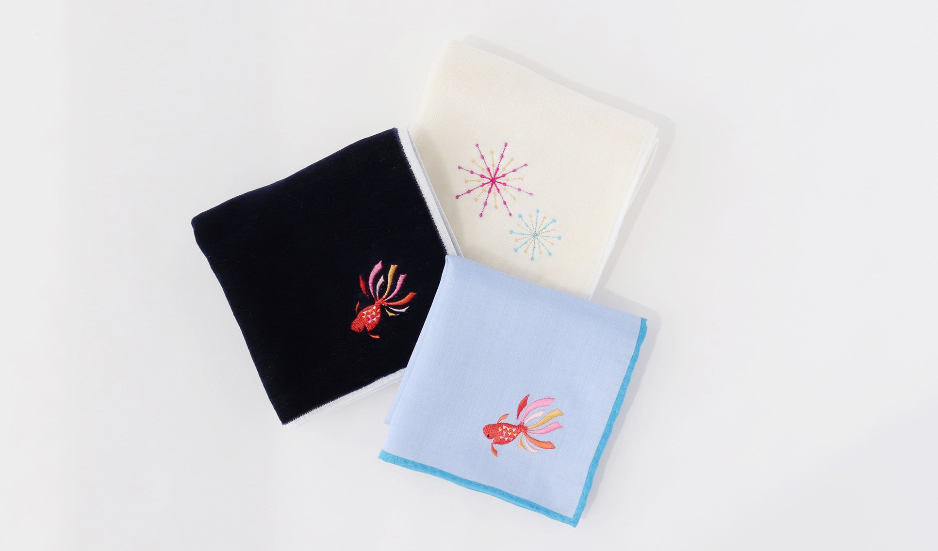 【期間限定】夏の風物詩、金魚と花火のモチーフ刺繍承ります。
