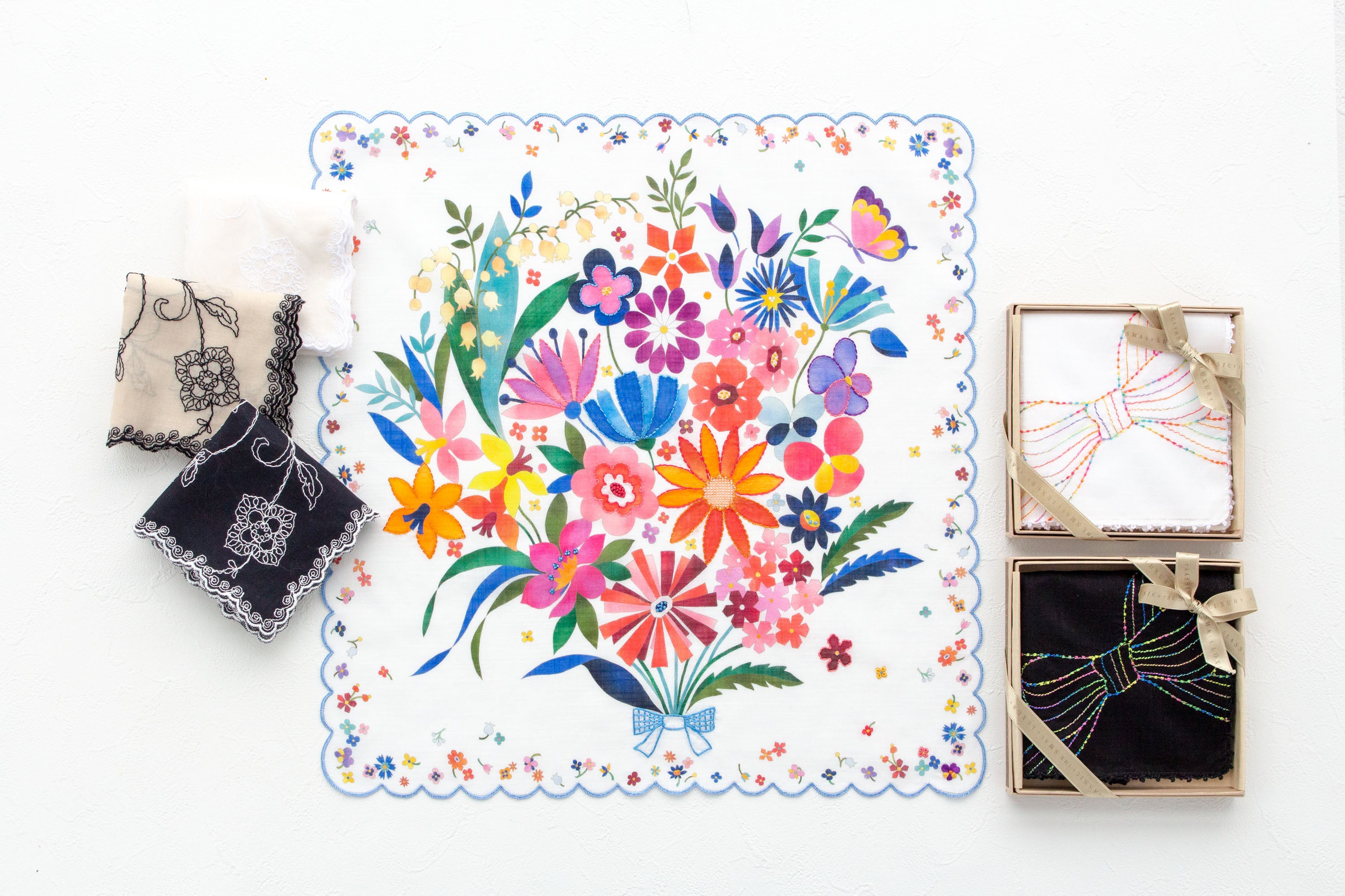 11月4日(金)より「Embroidery paradise 」をテーマにしたハンカチーフを発売
