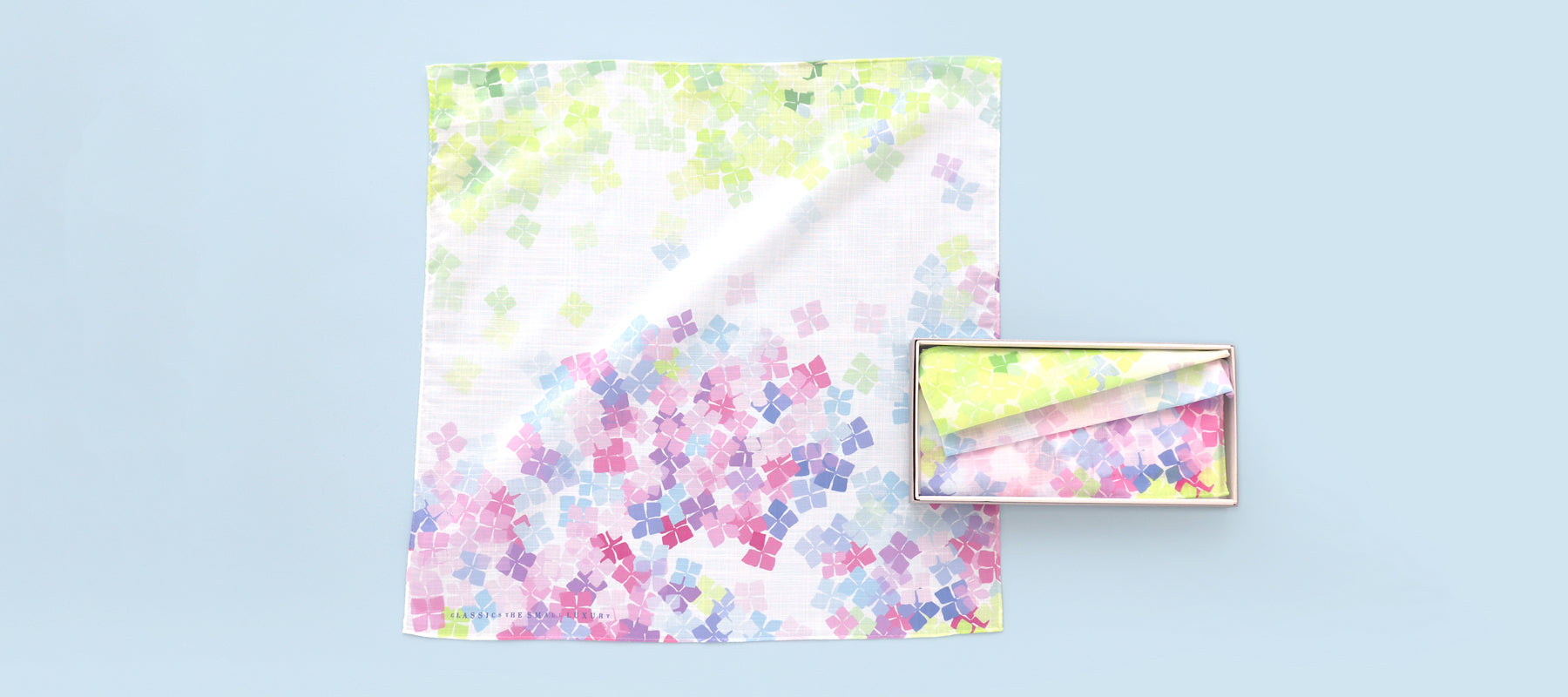 6月2日(金)より、雨の季節に似合うアジサイデザインのハンカチーフを発売