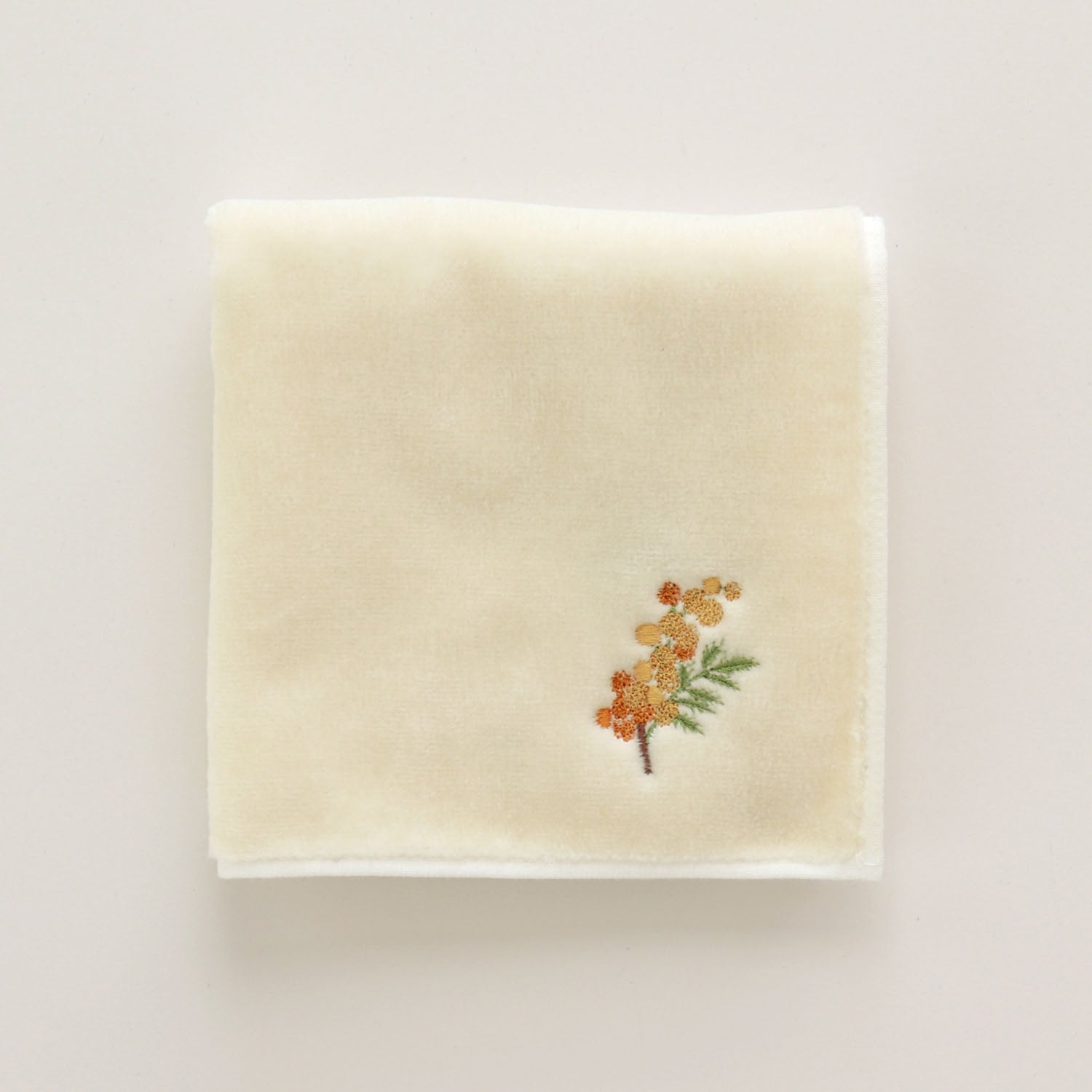 ミモザ刺繍入り SICタオル