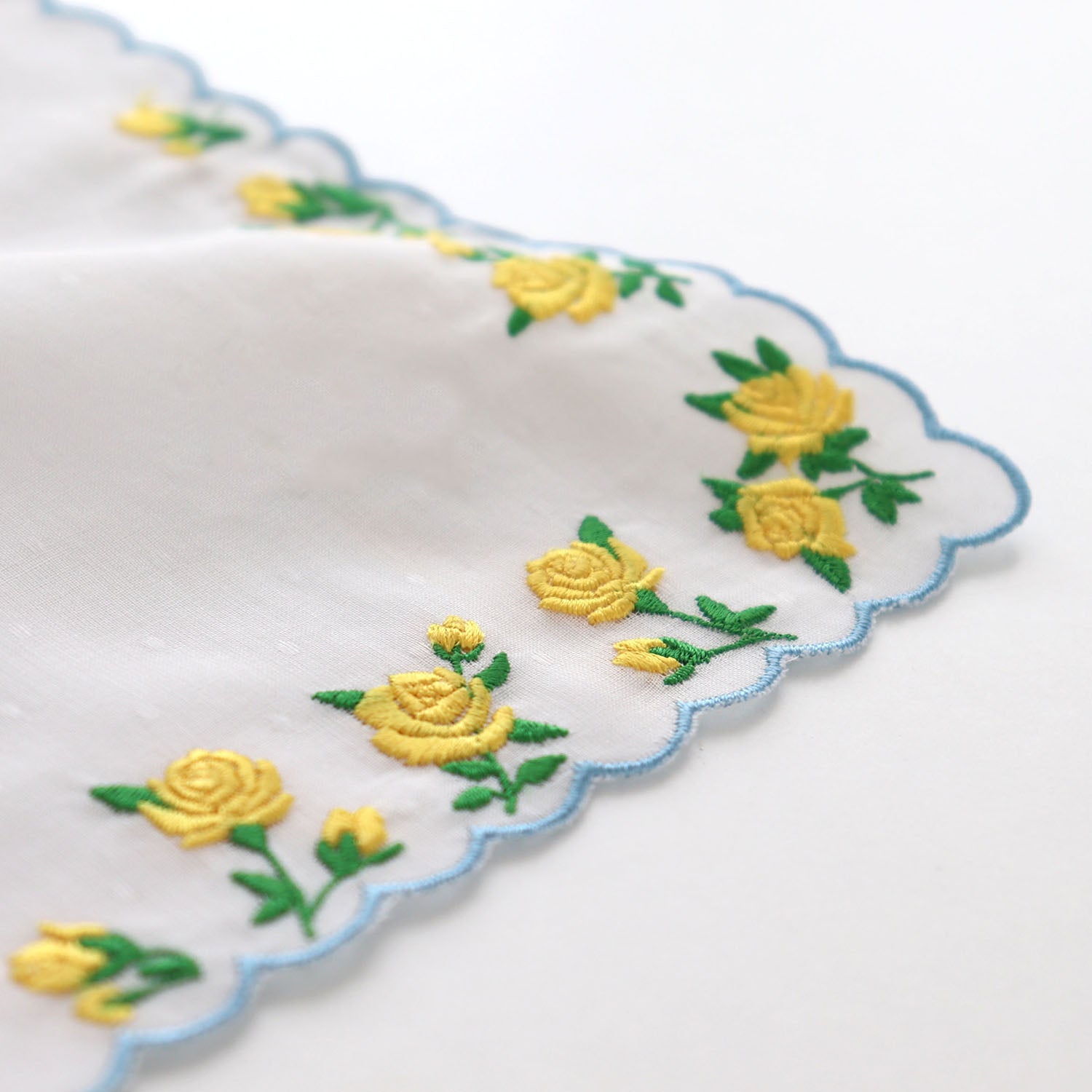 Adelia Retro Collaboration Handkerchief Masquerade Embroidery