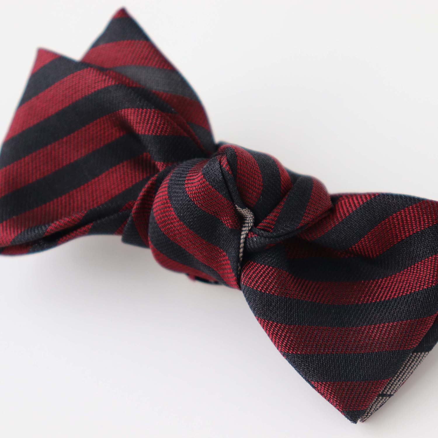 re-edit bow tie clip paisley (white)