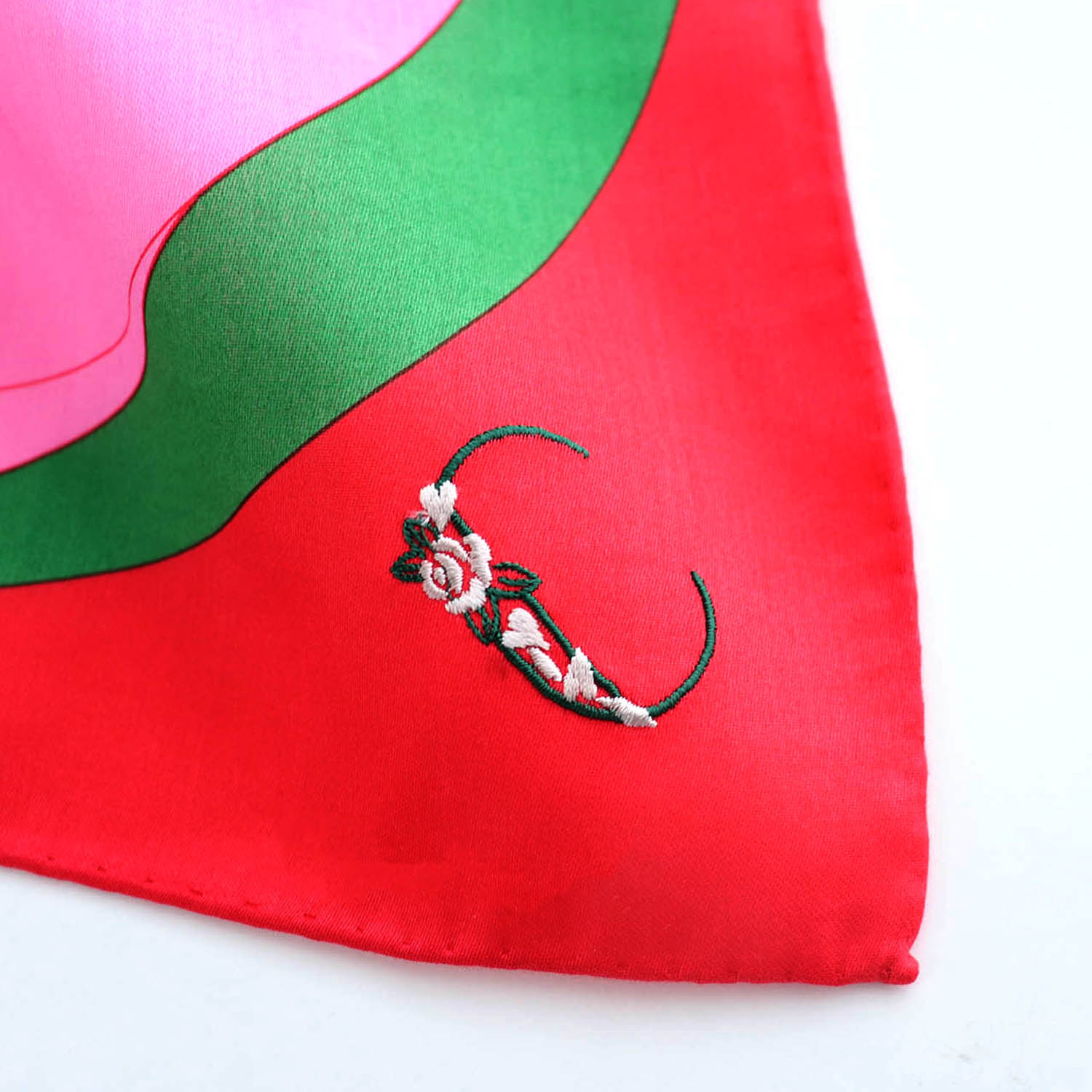 Initial embroidery can be selected! Rose law B (Red)