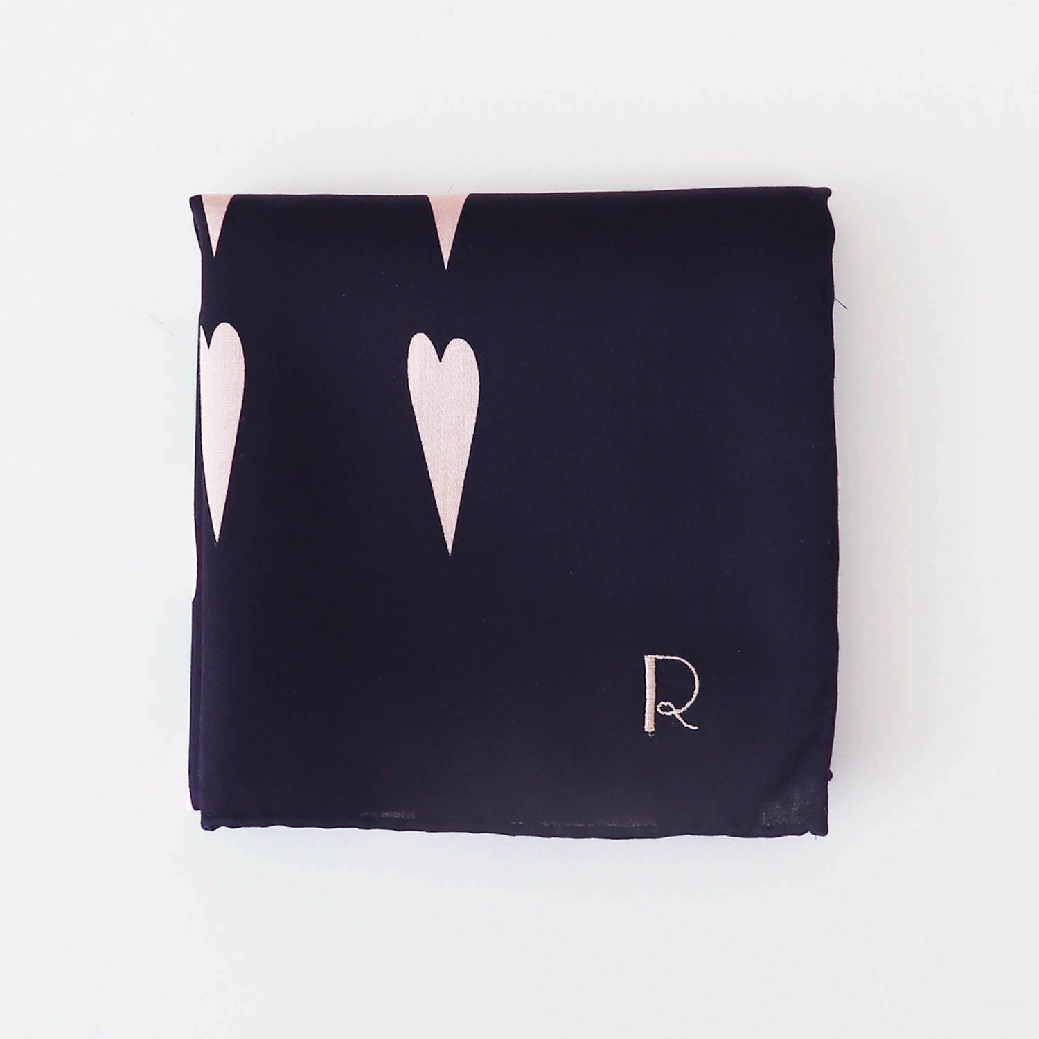 イニシャル刺繍が選べる! ハート