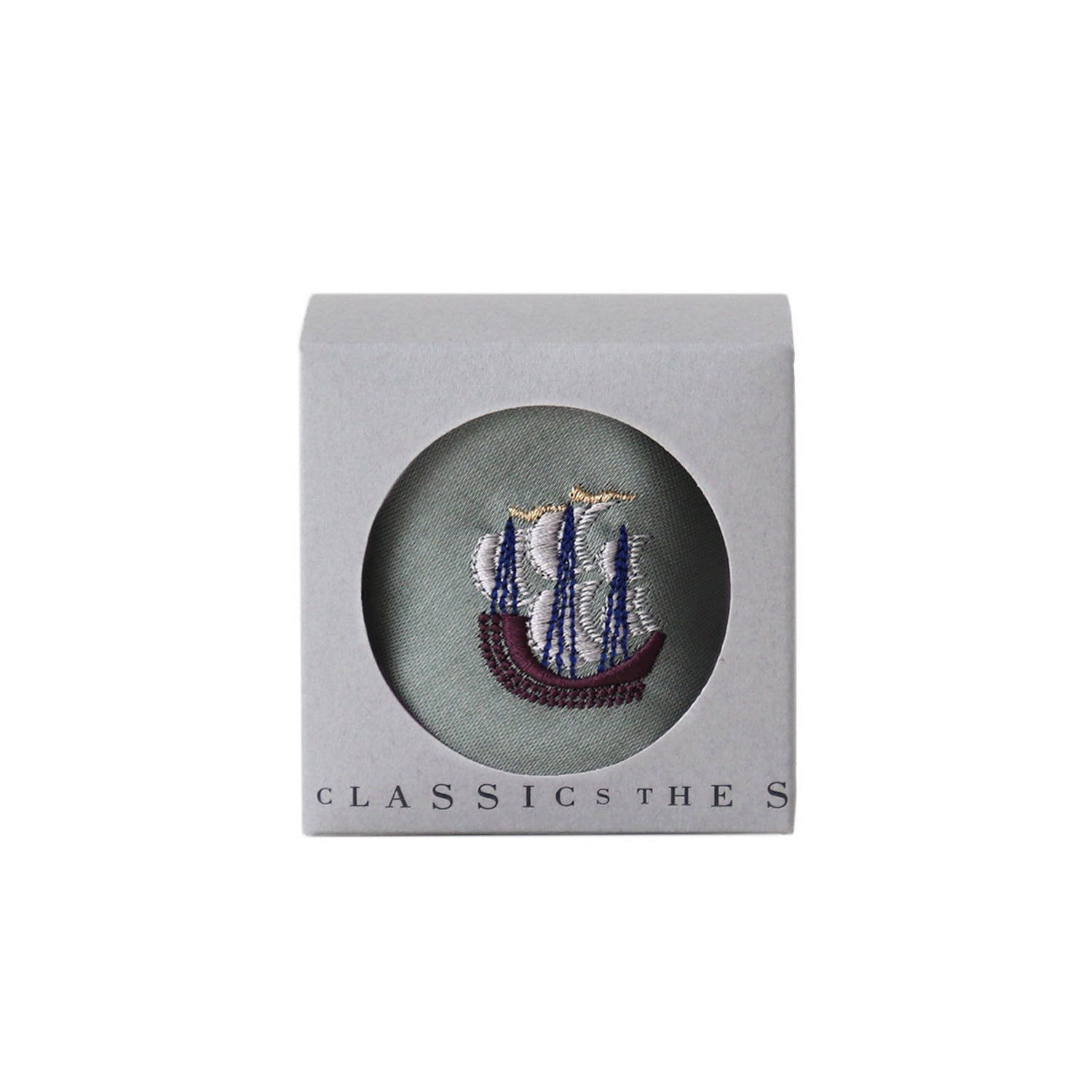 Handkerchief in cube box