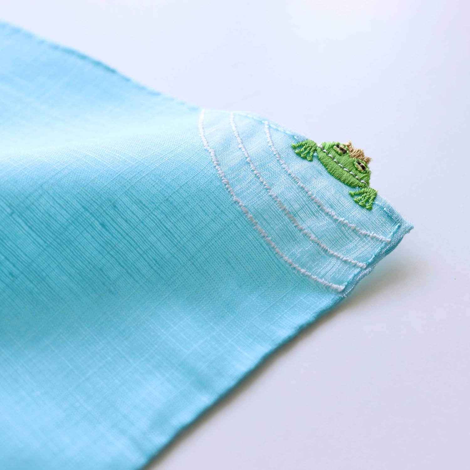 HIKKOMI King of Frogs Handkerchief [HIKKOMIseries】