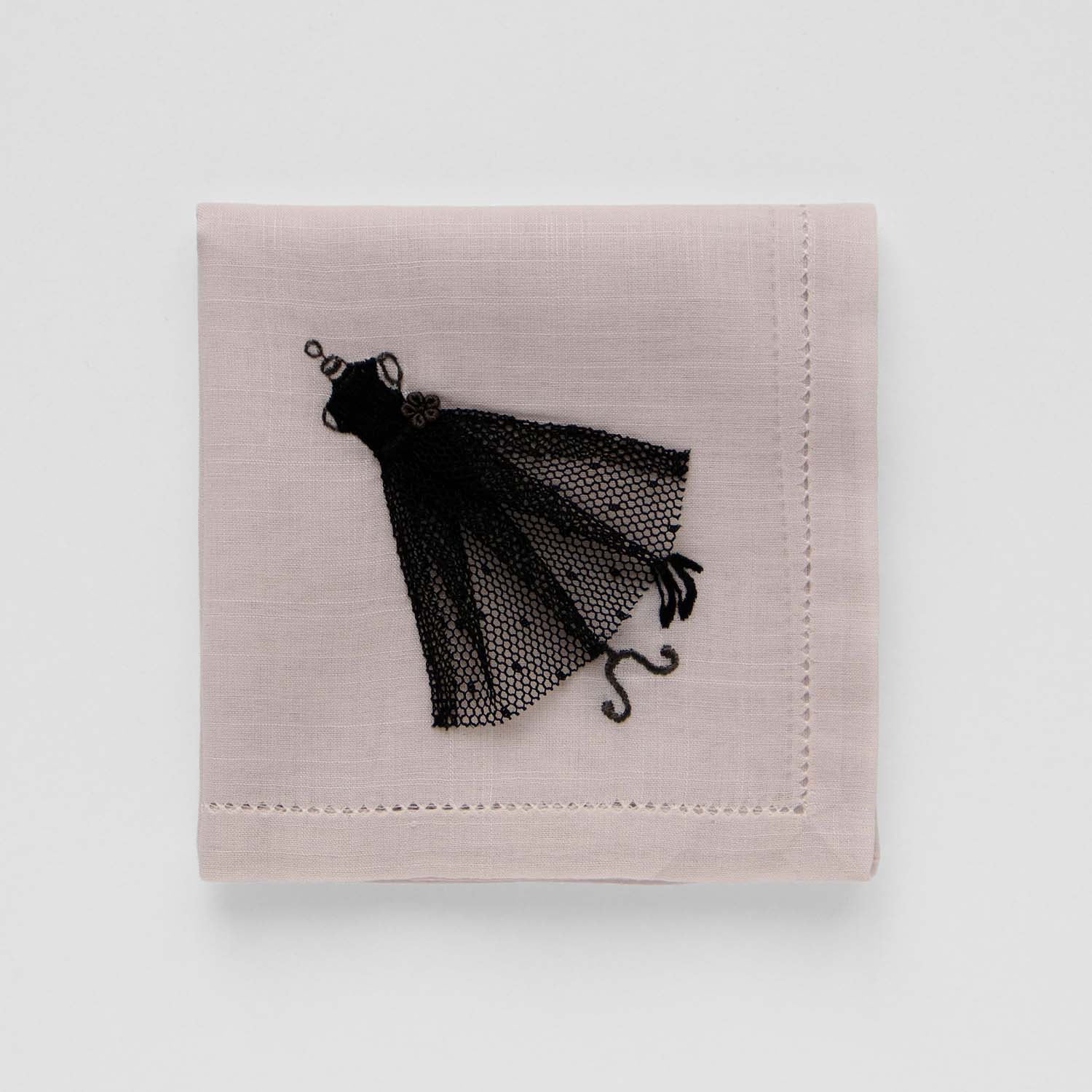 ベトナム手刺繍 Tulle dress
