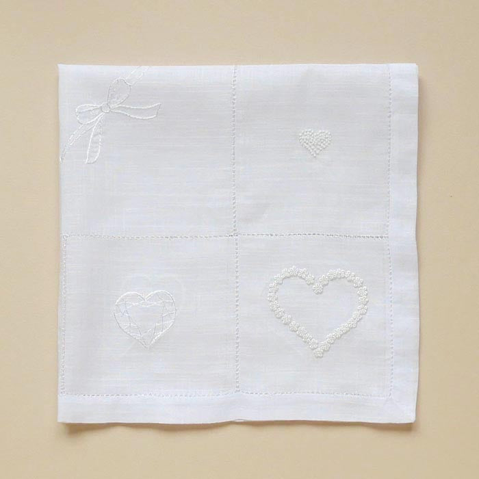 ベトナム手刺繍 many heart【ブライダル ハンカチ】