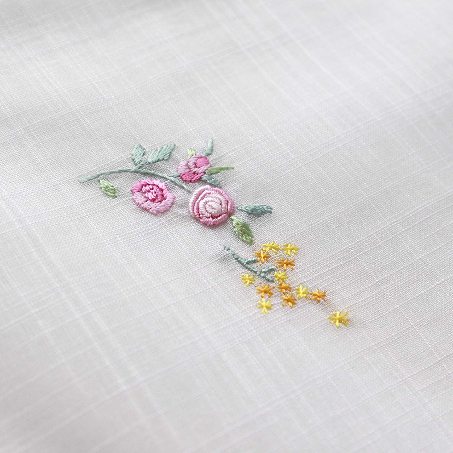 ベトナム手刺繍 ハンカチ Two pigeons