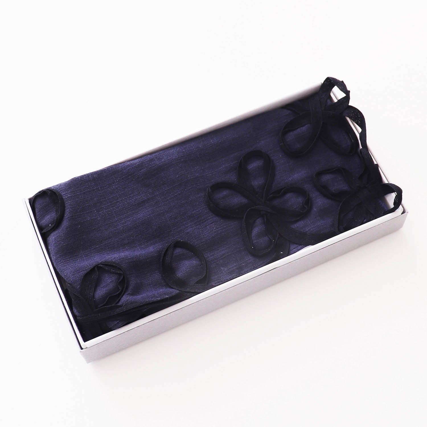 clover line「frillia(フリリア)シリーズ」【立体ハンカチ】