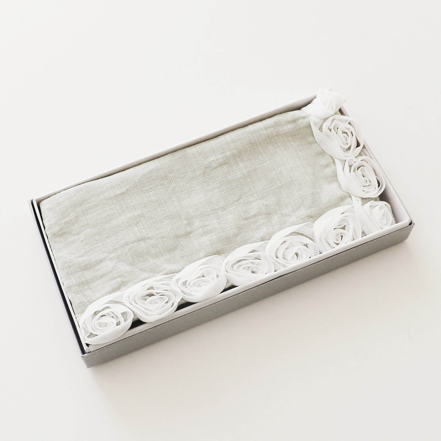 round rose「frillia(フリリア)シリーズ」【立体ハンカチ】