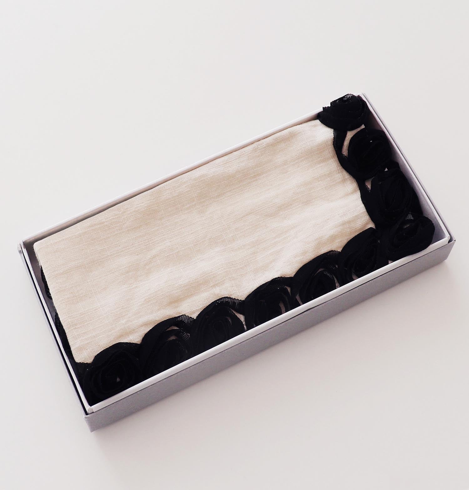 round rose「frillia(フリリア)シリーズ」【立体ハンカチ】