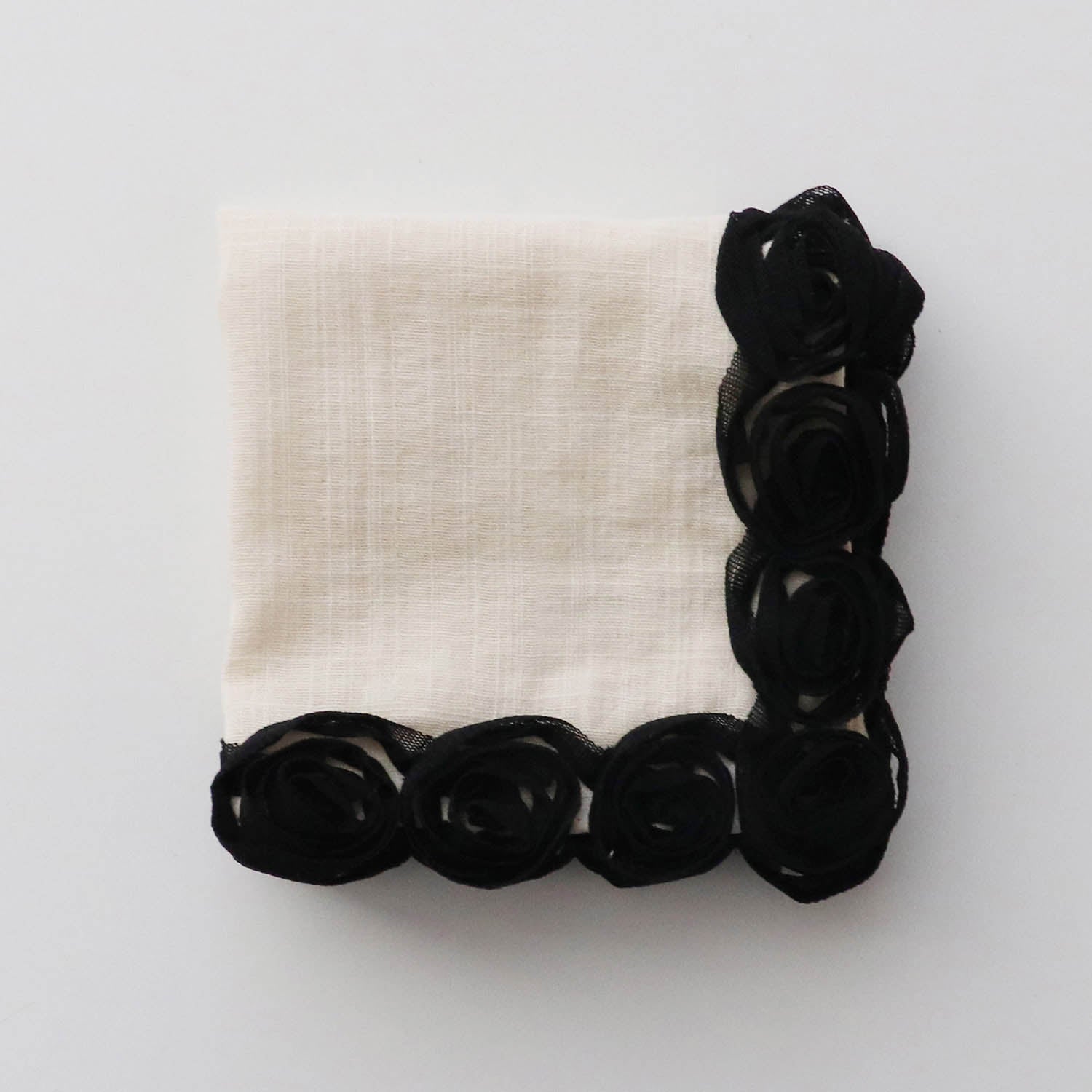 round rose「frillia(フリリア)シリーズ」【立体ハンカチ】