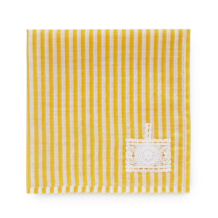You can choose the initial embroidery! Sachet handkerchief