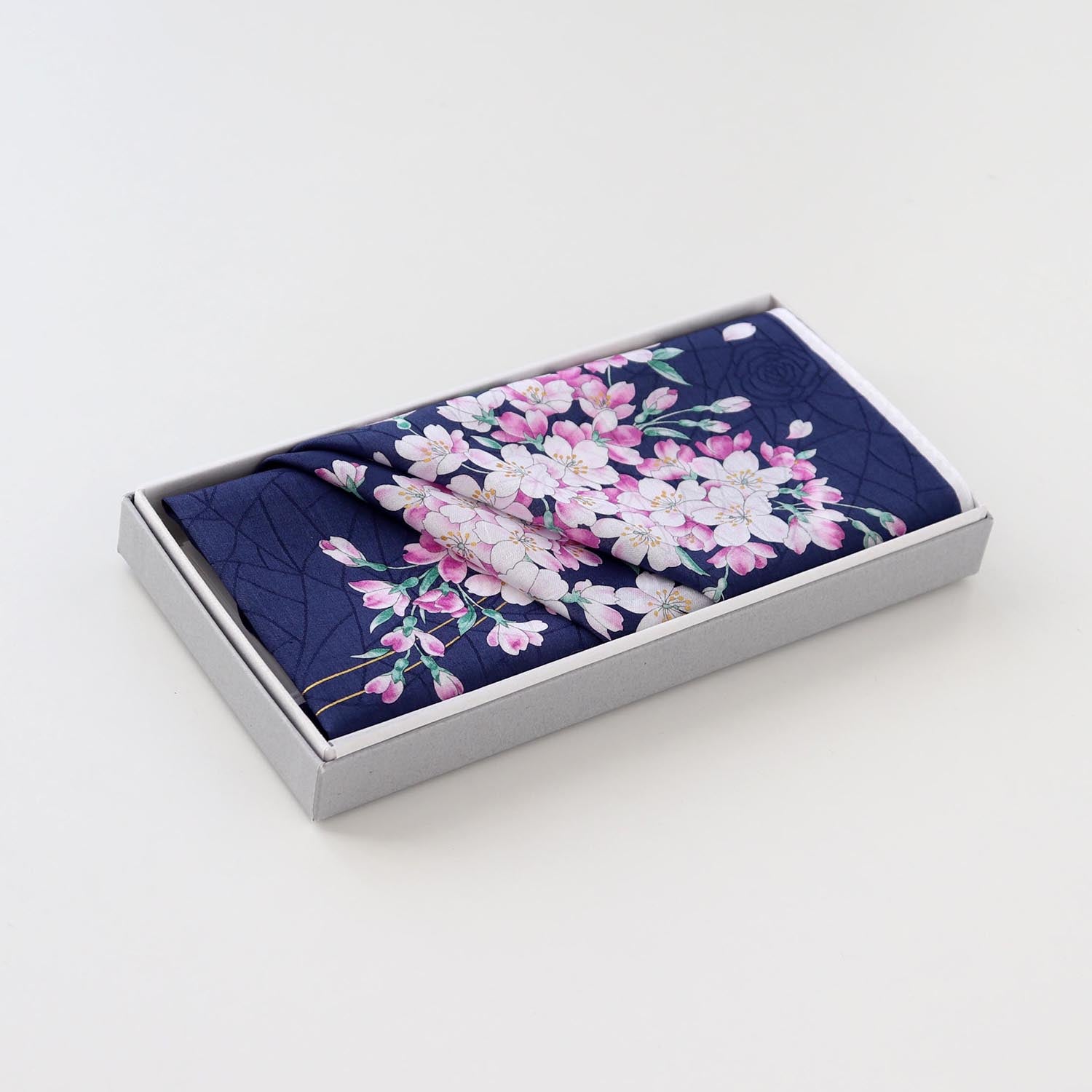 Japanese bird cherry (Prunus grayana)