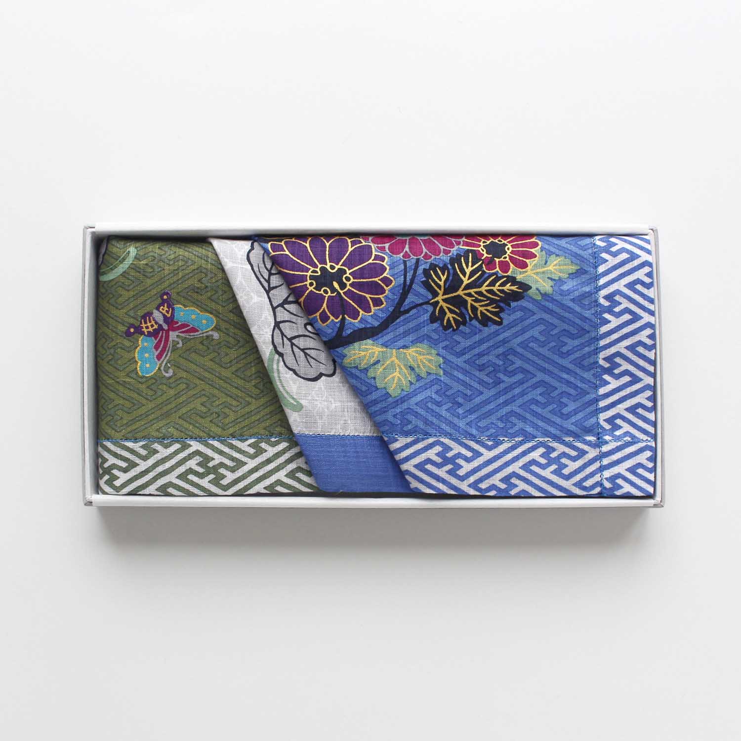 瓦照苑 -菊と瓢箪(ひょうたん)-