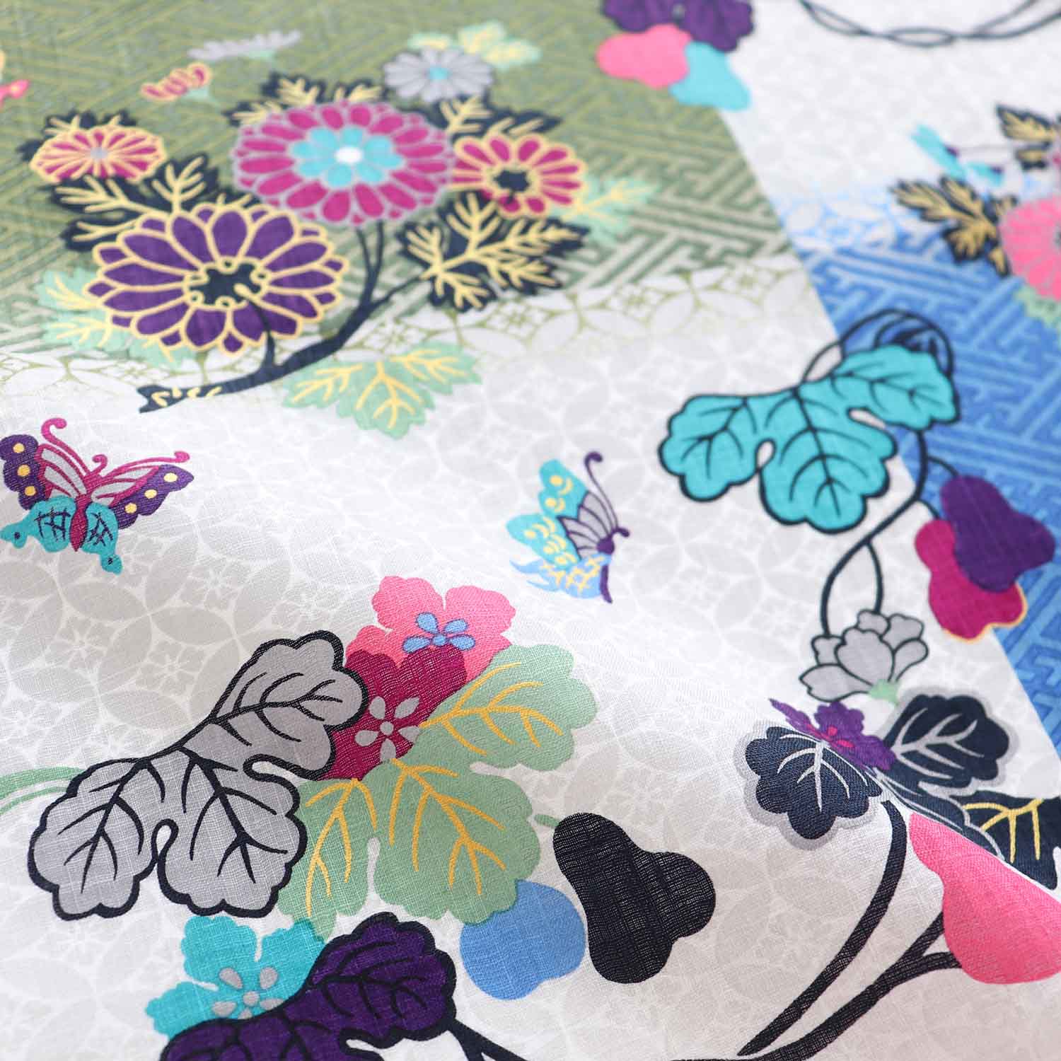 瓦照苑 -菊と瓢箪(ひょうたん)-