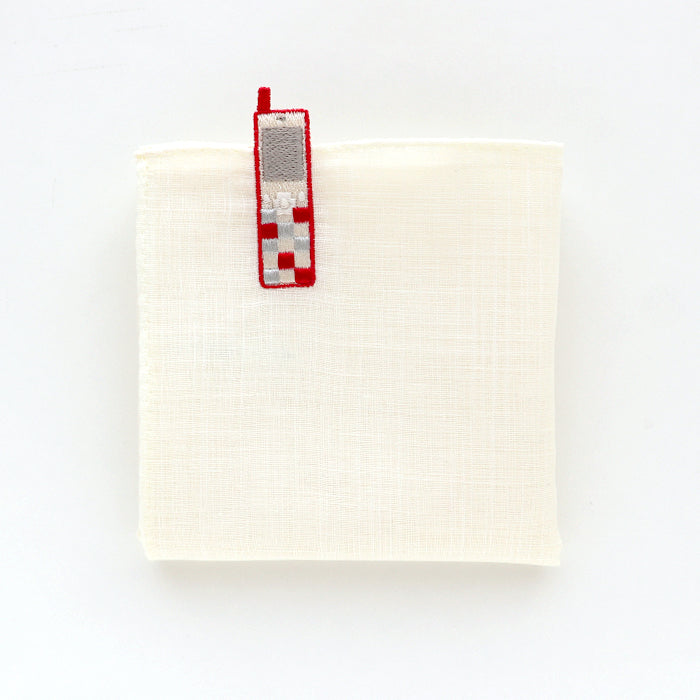 はみだし刺繍 INFOBAR