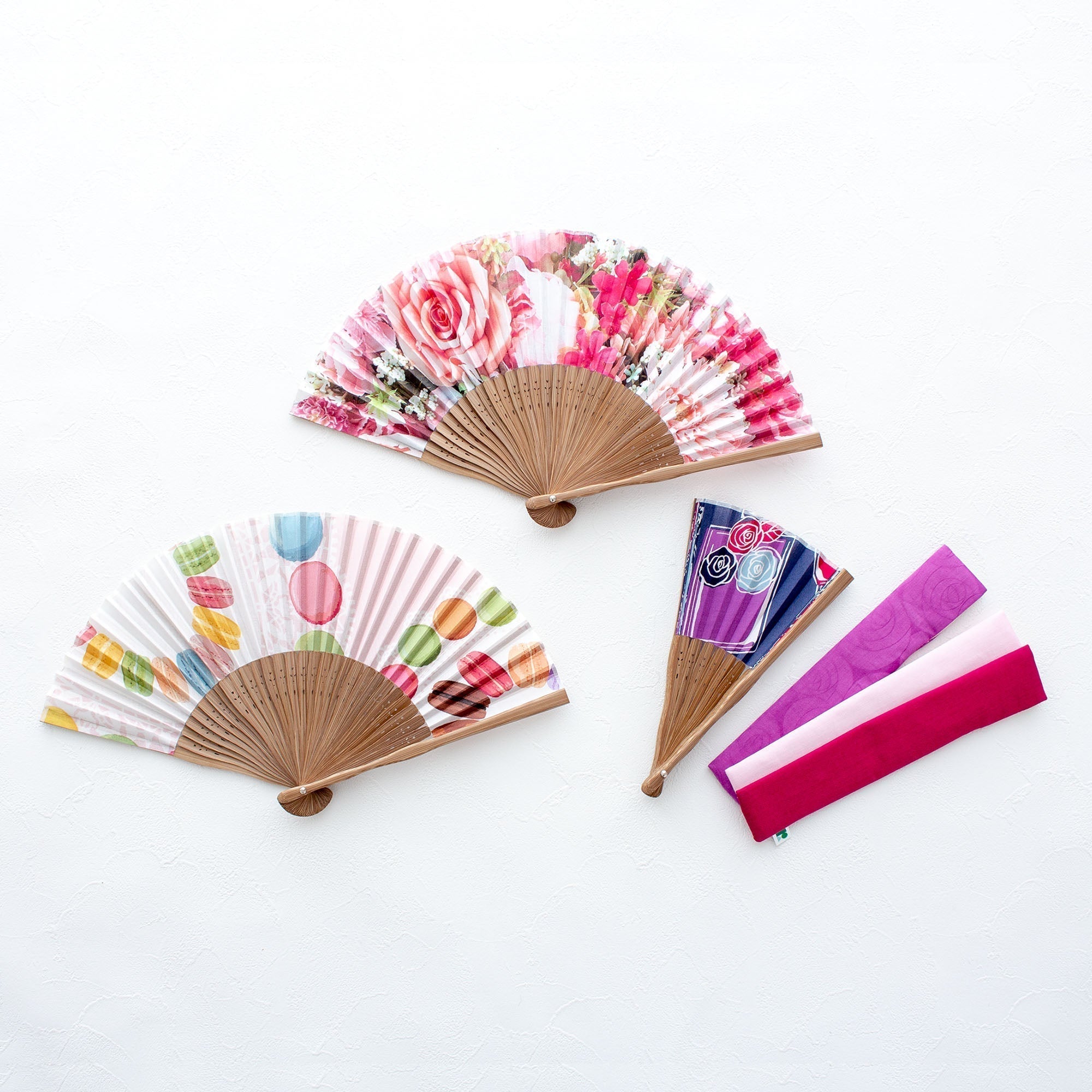 Fan, Women's (with cover) 109
