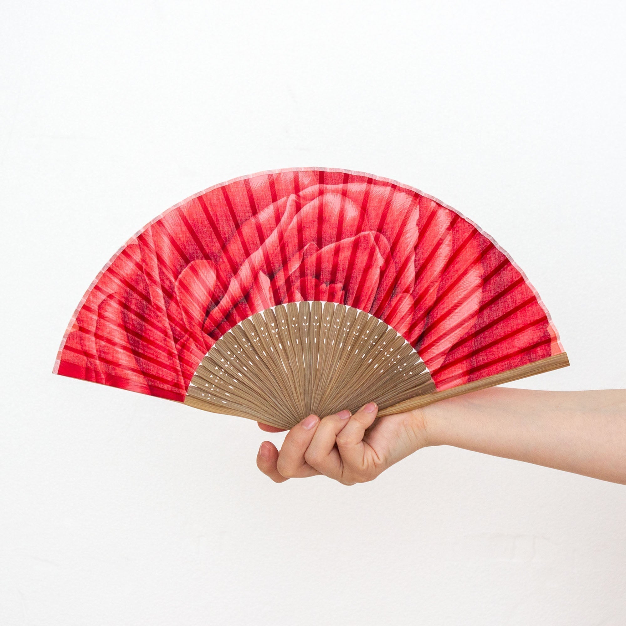 Fan, Women's (with cover) 109