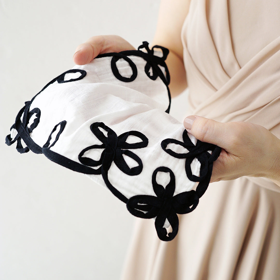 clover line「frillia(フリリア)シリーズ」【立体ハンカチ】