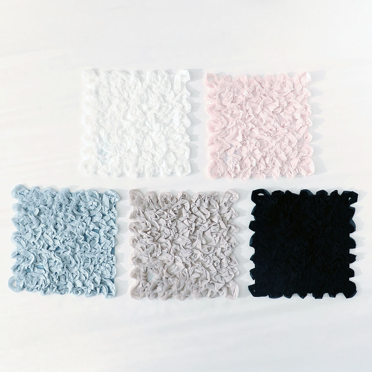 mosha mosha「frillia(フリリア)シリーズ」【立体ハンカチ】