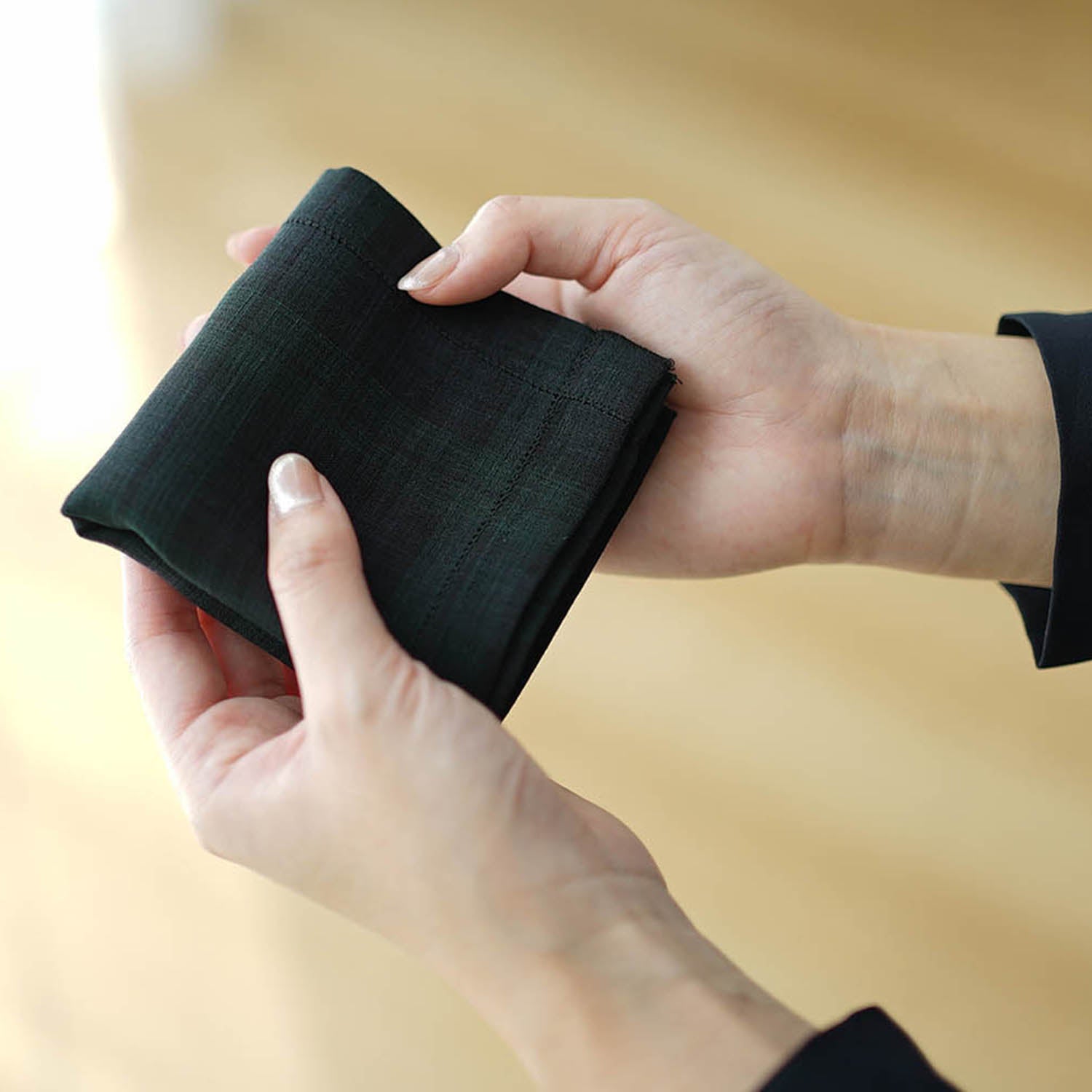 Black Watch 150 リネン ハンカチ 37cm