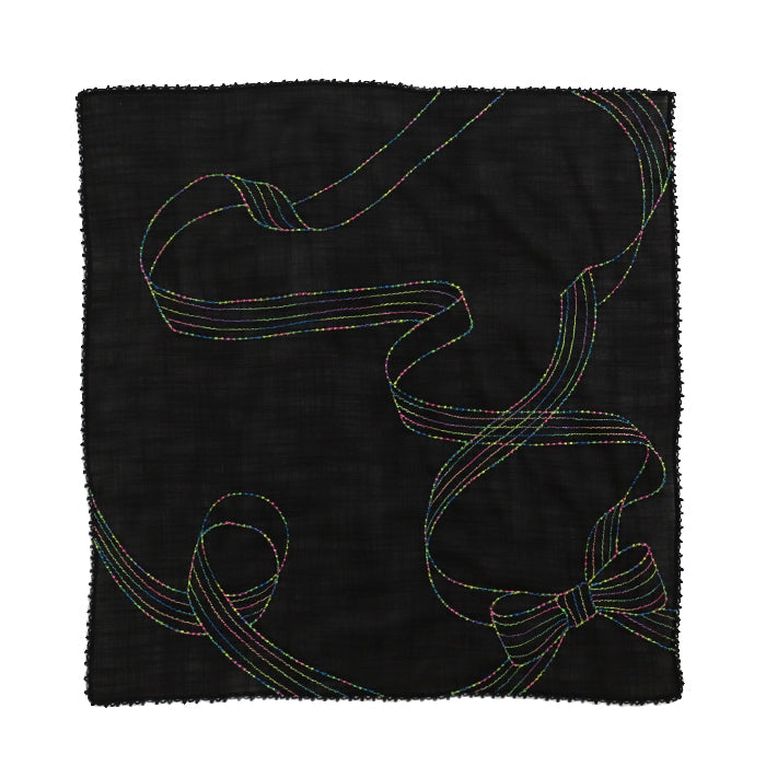 You can choose the initial embroidery! Ribbon embed