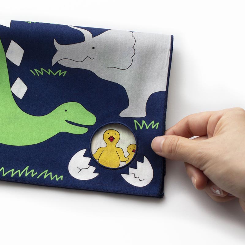bloomie's [Handkerchief with hole 0015