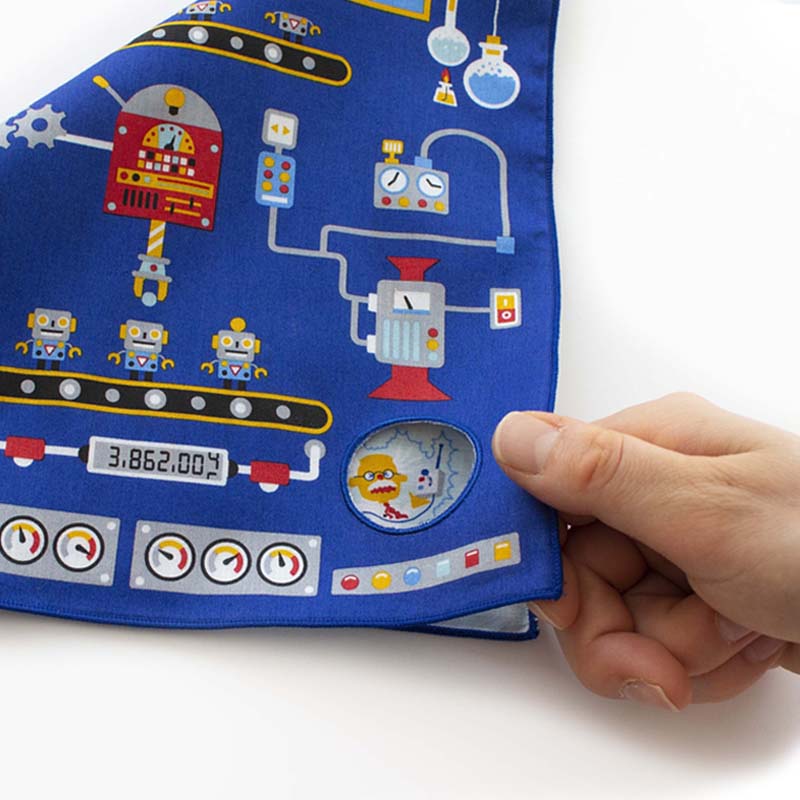 bloomie's [Handkerchief with hole 0021