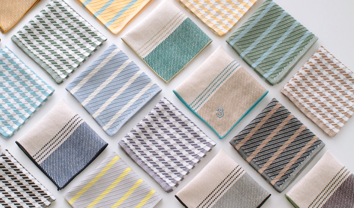 A handkerchief using silk material is released for the new touch "3rd