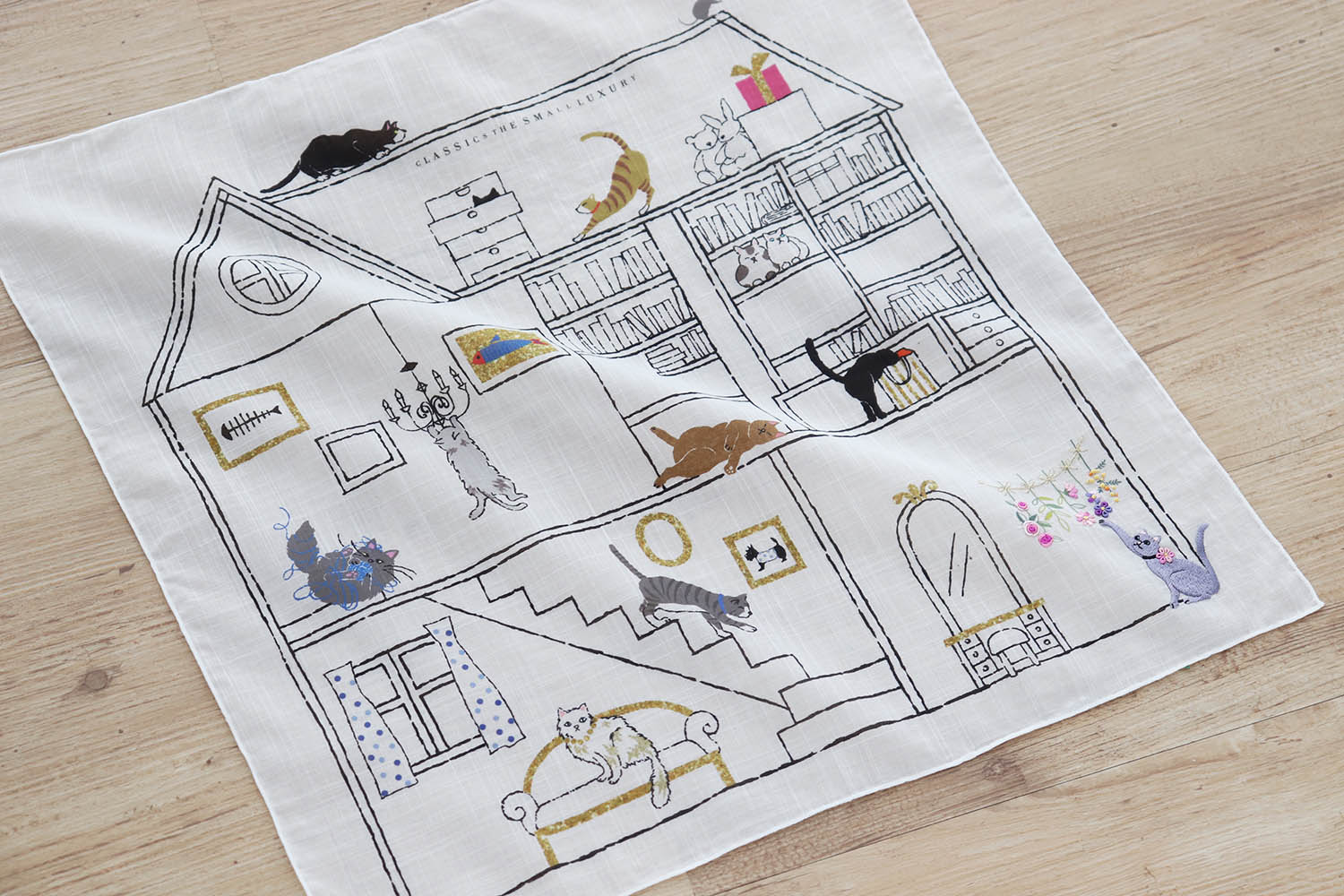 2月22日「ねこの日」を前に、ベトナム手刺繍ハンカチ「キャットハウス」を新発売