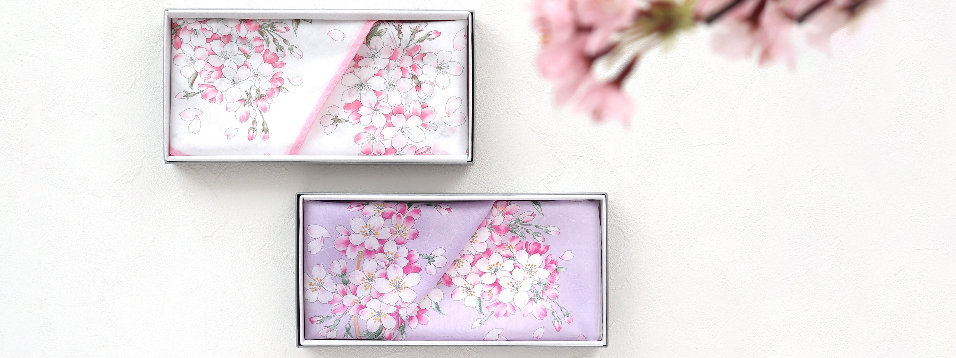 2月15日より、春を運ぶ「桜」をモチーフにしたハンカチーフを発売