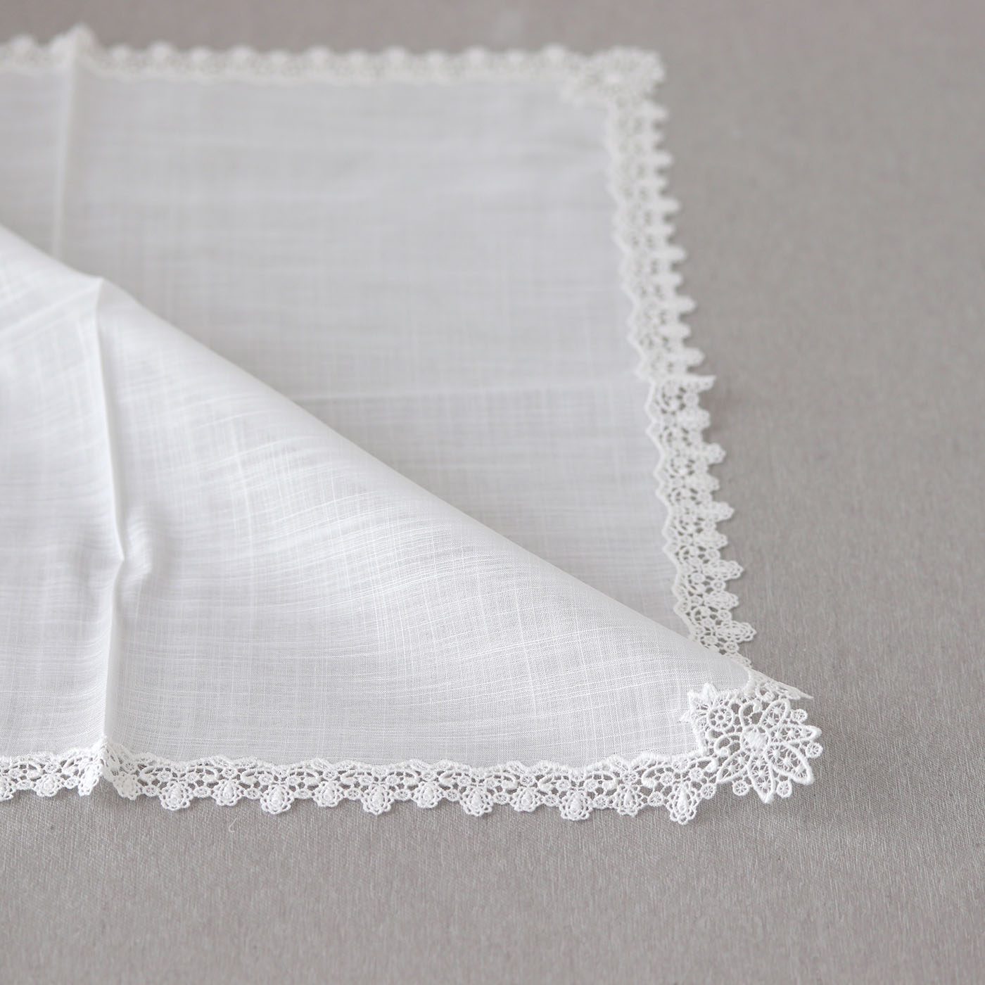 Jewelry Lace [Bridal Handkerchief