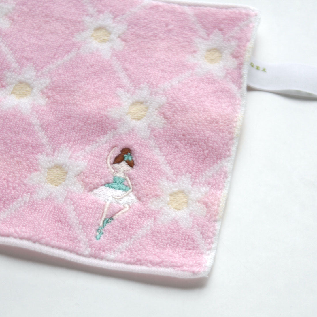 BLOOMIE'S [Chibi Towel Handkerchief Ballet]