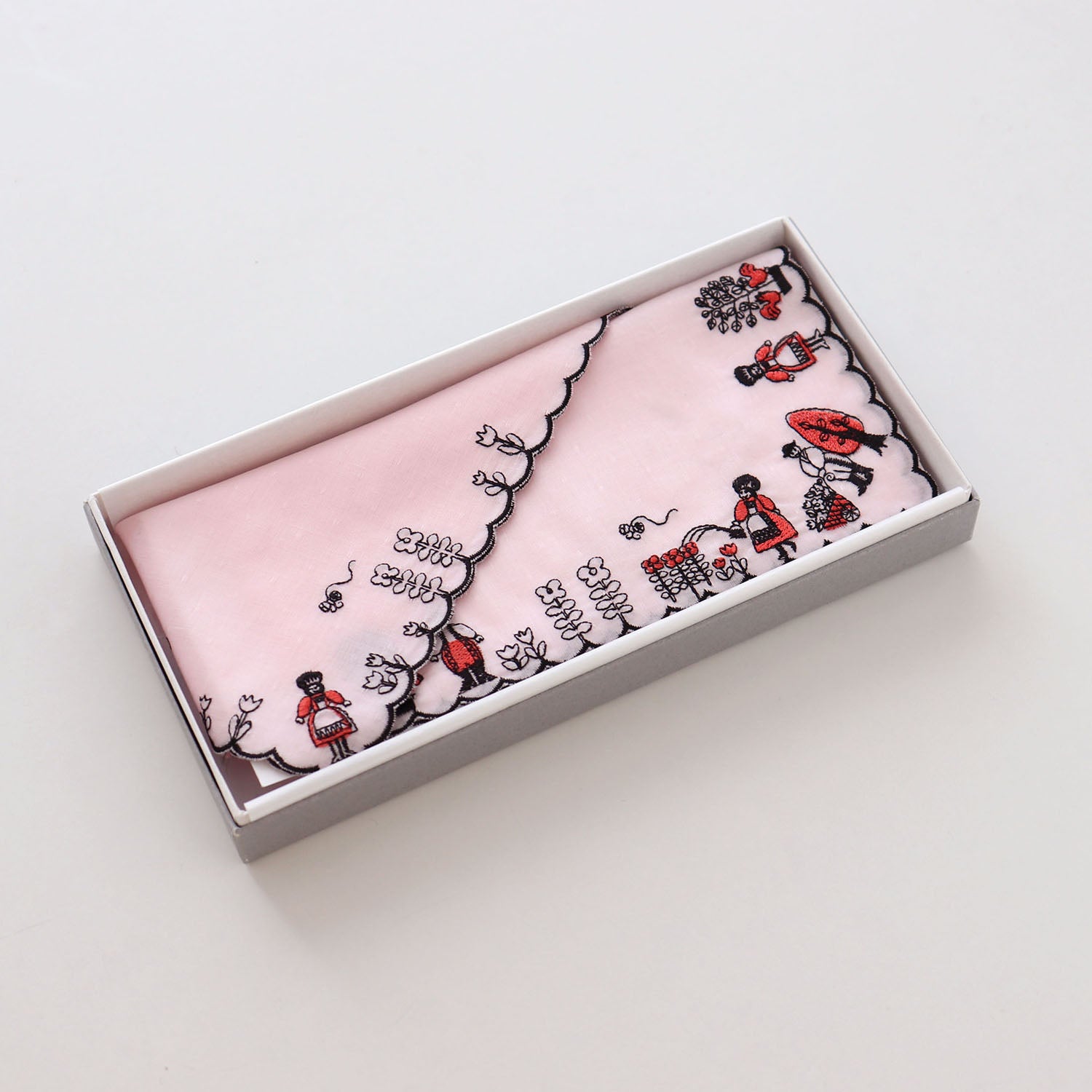 アデリアレトロ コラボハンカチ おとぎ話刺繍