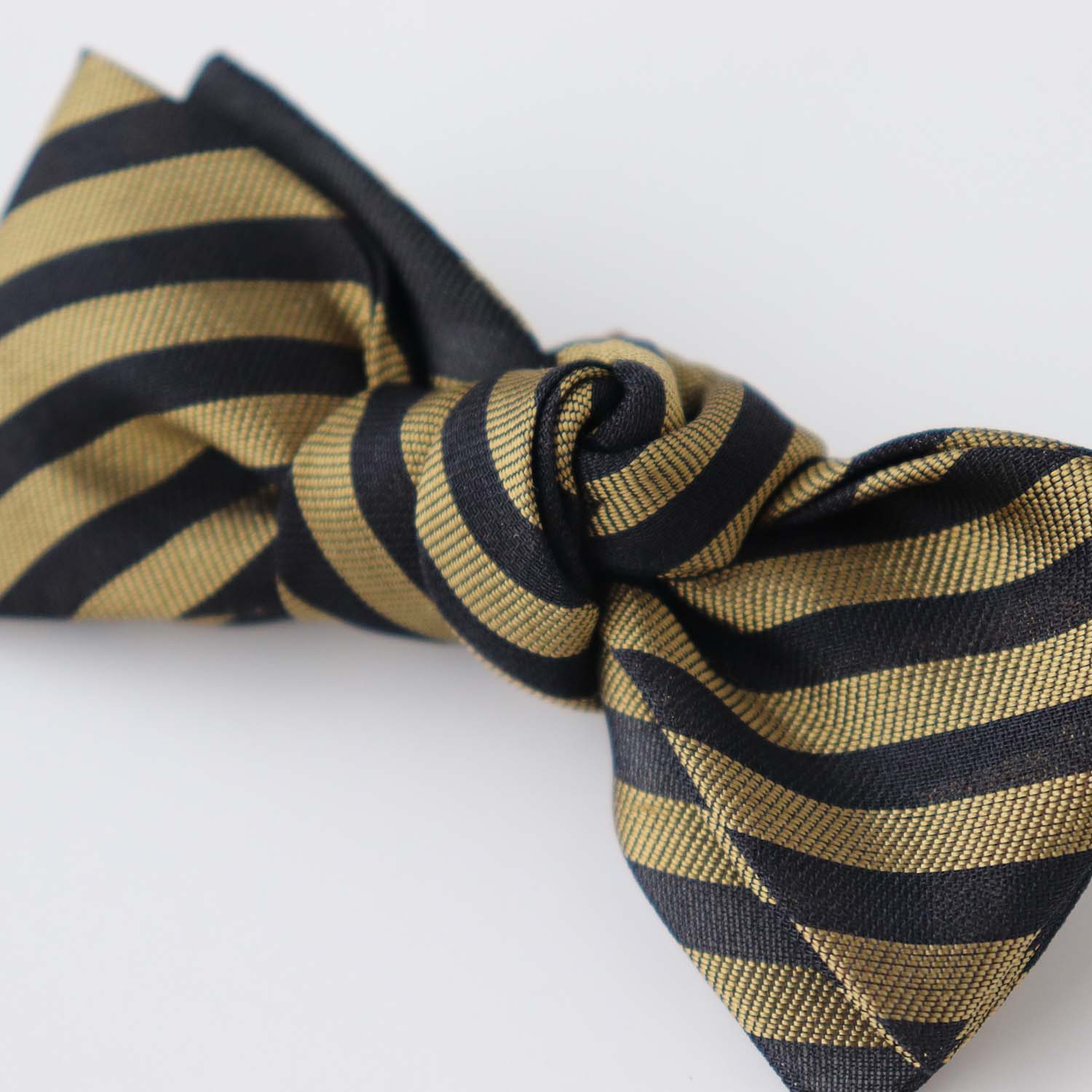 re-edit bow tie clip stripe (bronze)