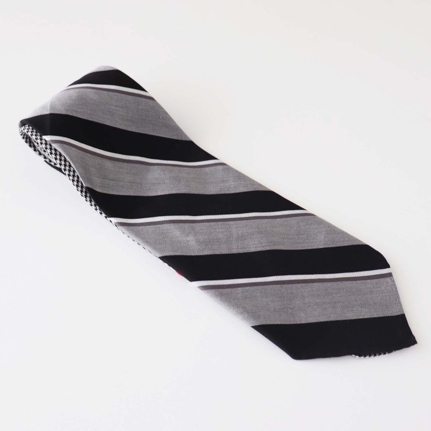 re-edit tie seven pleat style raggic wave (copy)