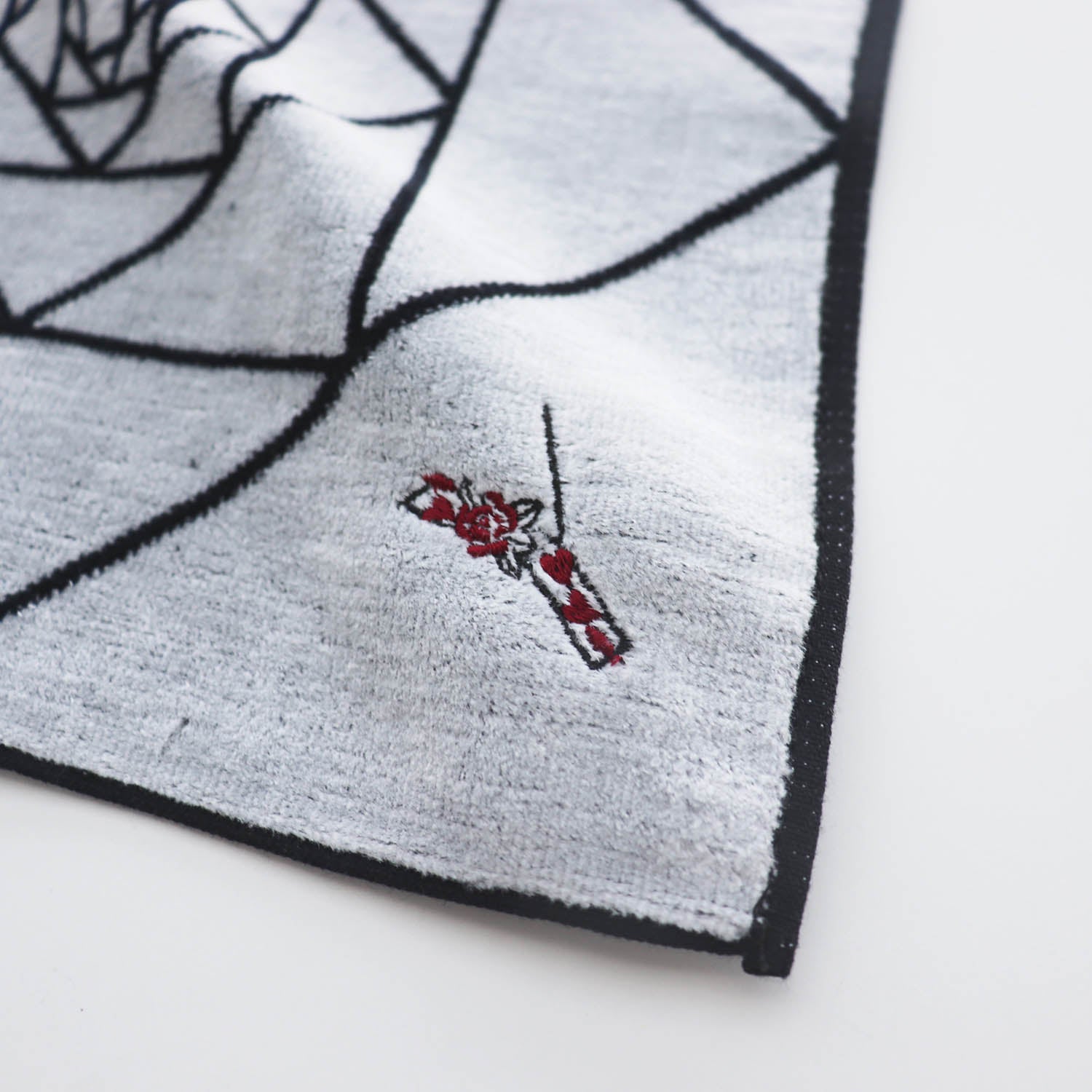 イニシャル刺繍が選べる！ SIC タオルハンカチ KIKA【海島綿（シーアイランドコットン）】