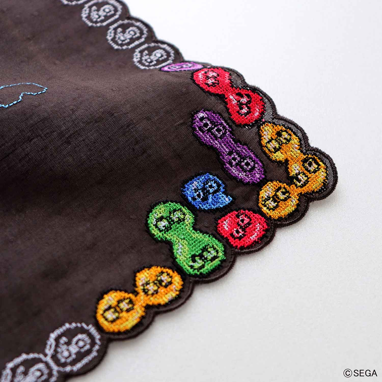 ぷよぷよコラボ ハンカチ　ぷよ通 刺繍
