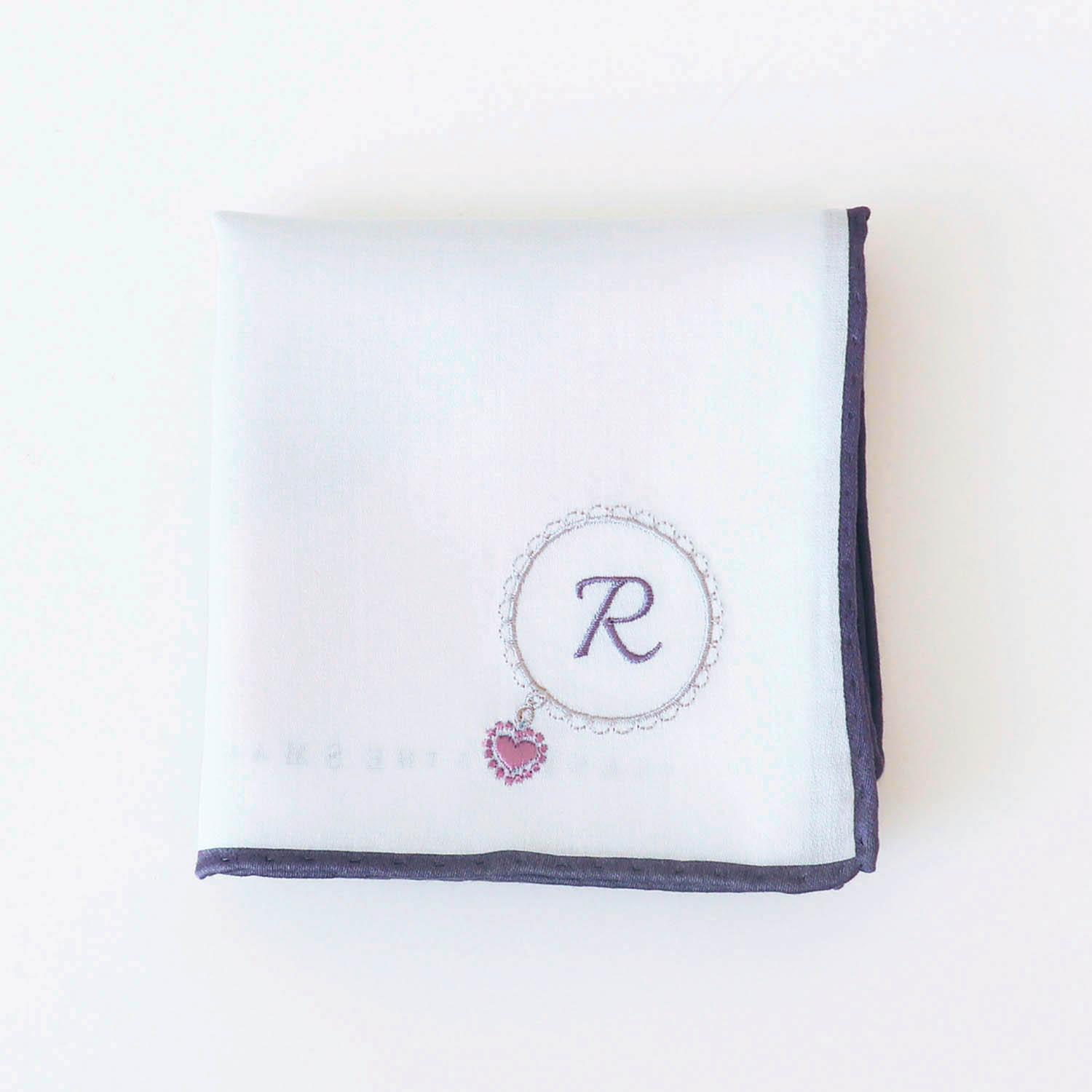 イニシャル刺繍が選べる！ グラデーションハート（グレー）