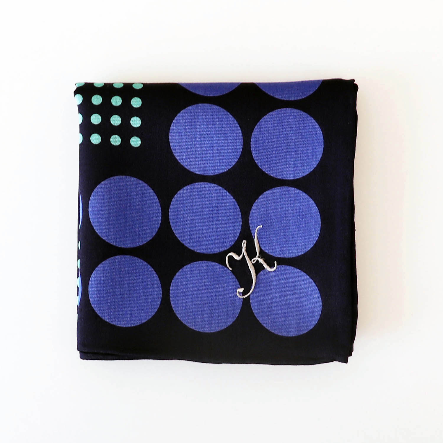 イニシャル刺繍が選べる！ ドット・グラデーション