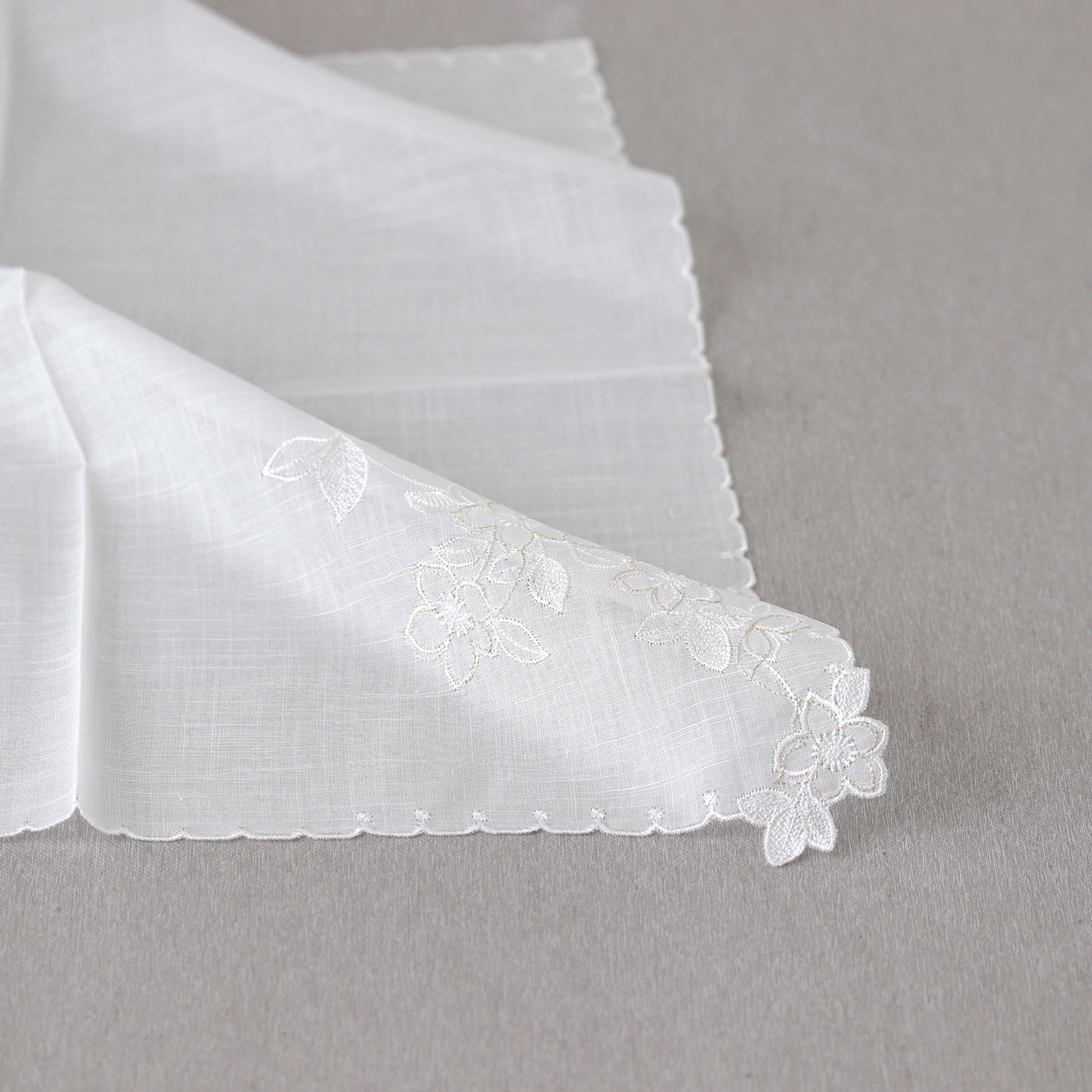 Karen [Bridal handkerchief].