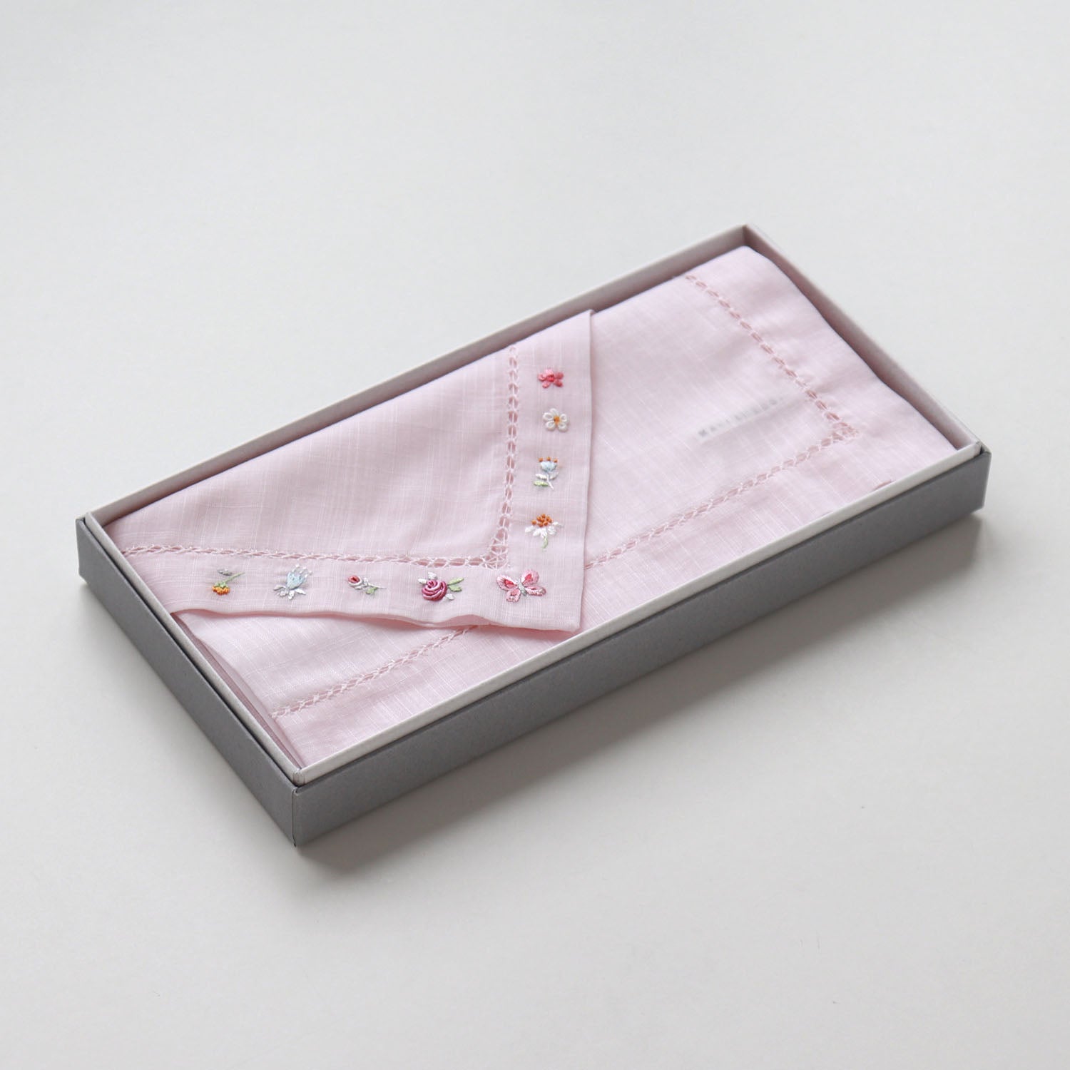 Vietnamese hand-embroidered handkerchief small lucky motif