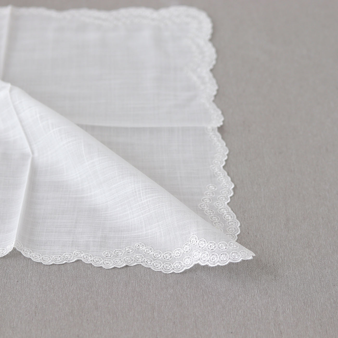 Flower Scallop [Bridal Handkerchief