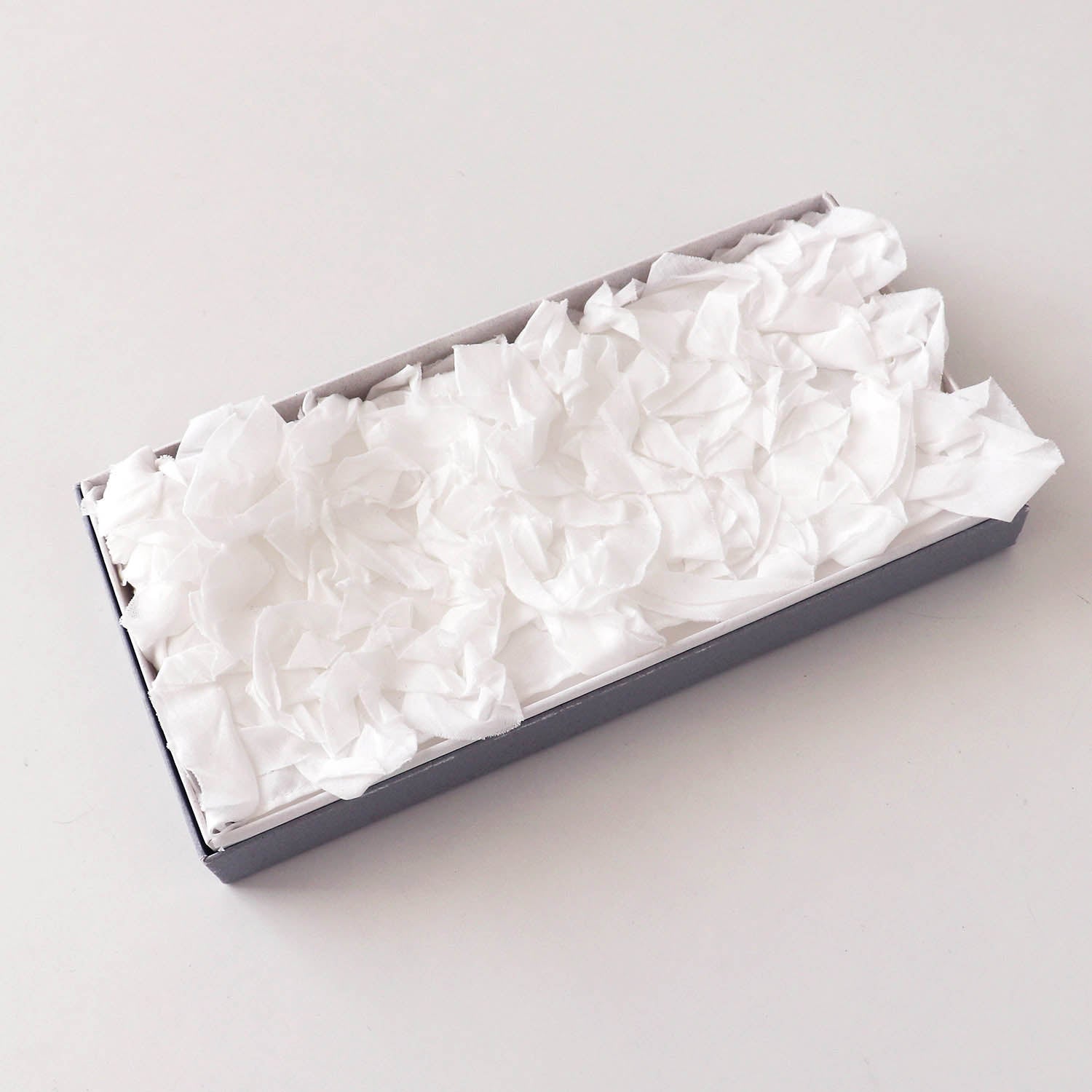 mosha mosha「frillia(フリリア)シリーズ」【立体ハンカチ】