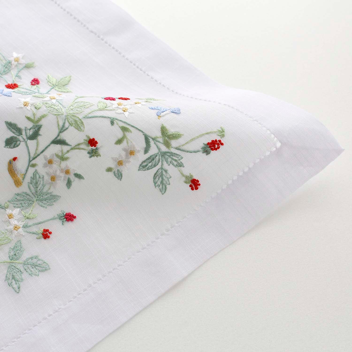 Vietnamese Hand Embroidery Handkerchief Wild Berries