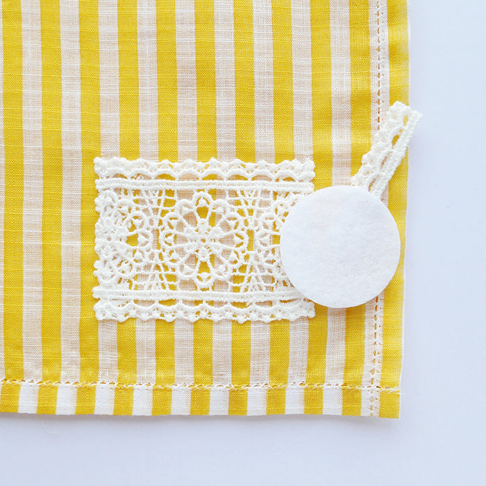 Sachet handkerchief with embroidered motif