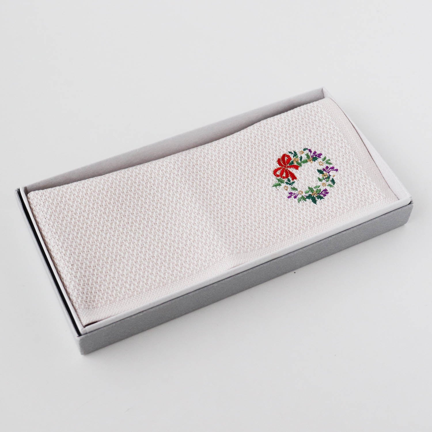 Holiday embroidery handkerchief [wreath] mico Type A
