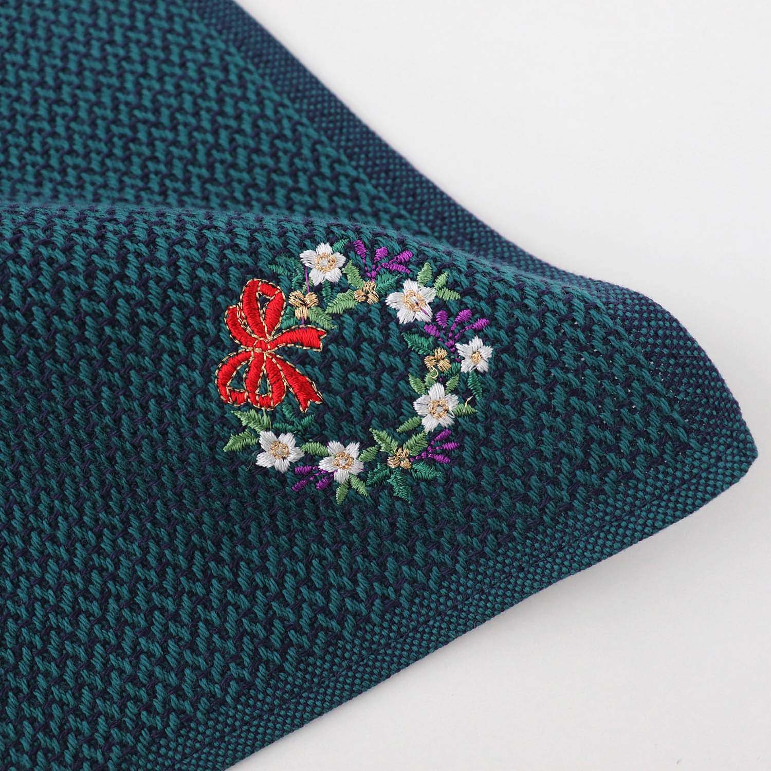 Holiday embroidery handkerchief [wreath] mico Type A